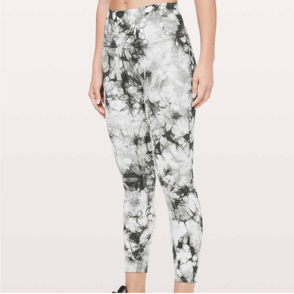 Wunder Under High-Rise Tight 28"
*Dual Shibori Full-On Luxtreme